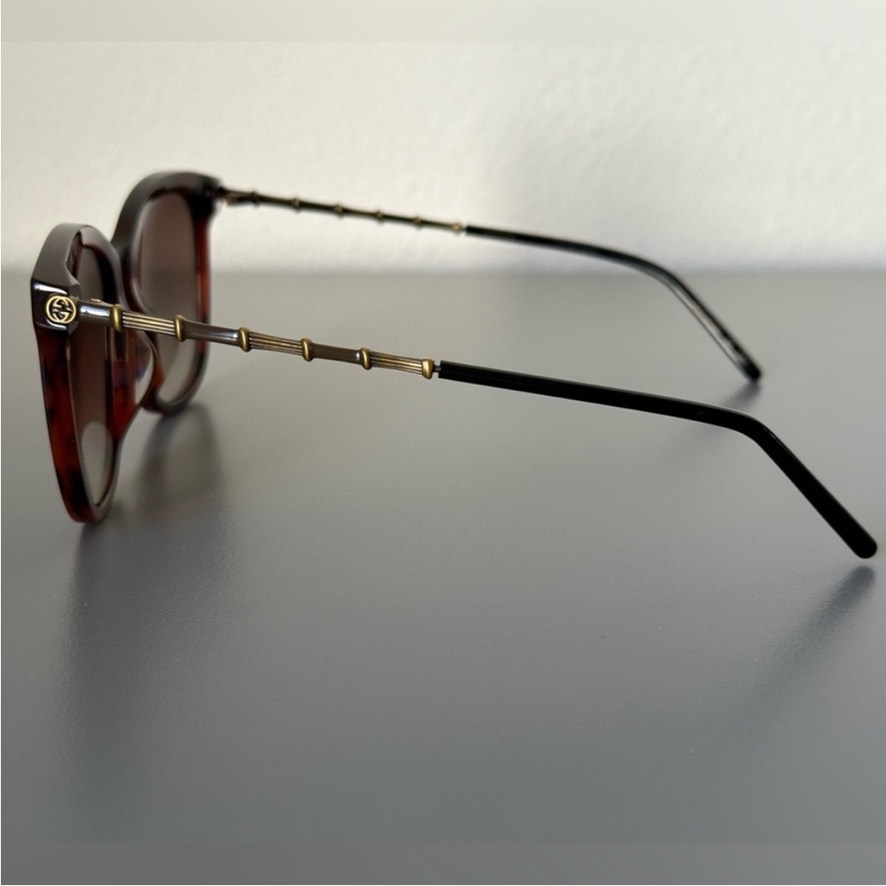 Authentic GUCCI GG Havana / Gold Bamboo Frame
Sunglasses GG0655SA Full Inclusion - Picture 6 of 10